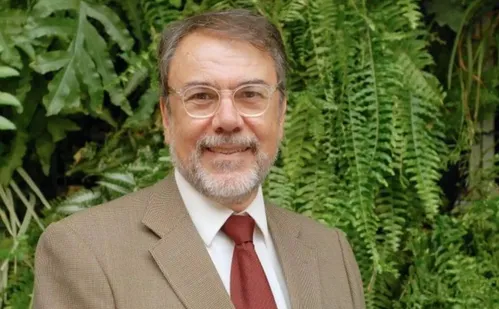 
          Imagem ilustrativa da imagem Morre aos 77 anos o jornalista Carlos Monforte, 1º apresentador do Bom Dia, Brasil
          