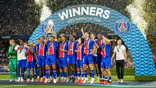 
          Imagem ilustrativa da imagem PSG frustra empolgação do Aston Villa e conquista o bi da Supercopa da Europa
          