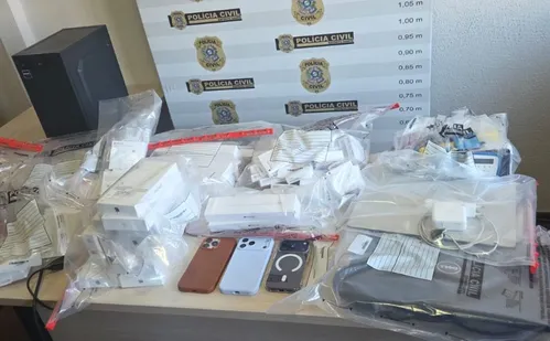 
          Imagem ilustrativa da imagem Polícia Civil recupera 277 celulares e prende quatro homens por receptação no ES
          
