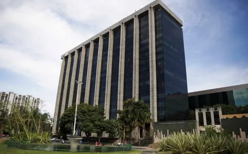 
          Imagem ilustrativa da imagem Prefeitura do Rio de Janeiro abre processo seletivo com salários de até R$ 11 mil
          