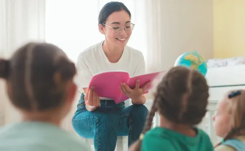 
          Imagem ilustrativa da imagem Qualificar ES abre 10 mil vagas grátis em cursos online
          
