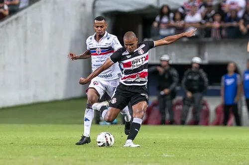 
          Imagem ilustrativa da imagem Santa Cruz perde para o Maranhão e se complica na Série C
          