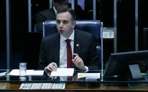 
          Imagem ilustrativa da imagem Senado aprova urgência para votar indicação de Rodrigo Pacheco ao TCU
          