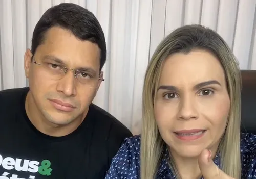 
          Imagem ilustrativa da imagem TRE-PE determina exclusão de post de Clarissa e Júnior Tércio sob pena de multa
          