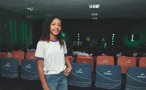 
          Imagem ilustrativa da imagem Teatro com lições de educação financeira incentiva alunos a realizar sonhos
          