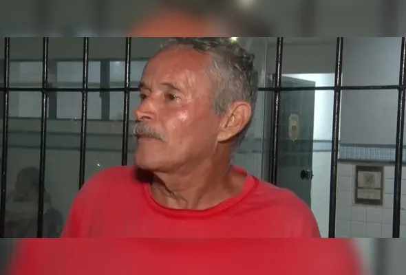 Suspeito foi encaminhado à delegacia e está à disposição da justiça