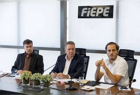 Presidente da FIEPE, Bruno Veloso, ressaltou pioneirismo da ferramenta em antecipar tendências para o planejamento estratégico da indústria
