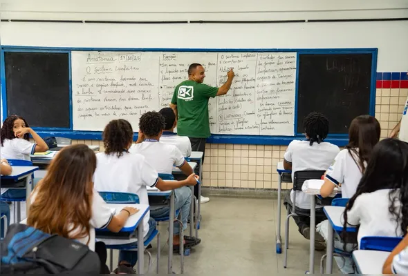 Imagem ilustrativa da imagem Pernambuco segue entre as 3 melhores notas do Brasil no Ideb do ensino médio