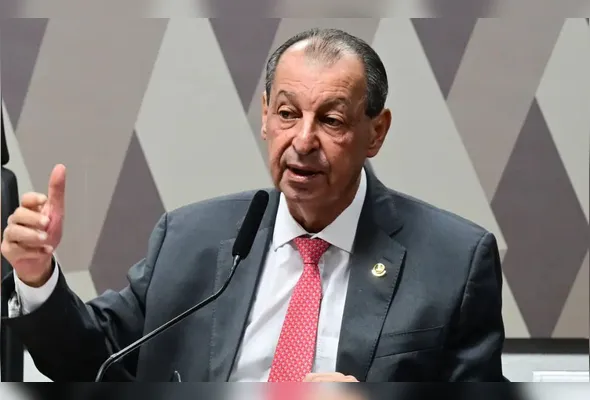 Imagem ilustrativa da imagem Relator da CCJ rejeita emendas da oposição que buscavam manter 6x1