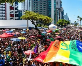 Imagem ilustrativa da imagem Avenida Boa Viagem será interditada neste domingo (13) pela Parada da Diversidade