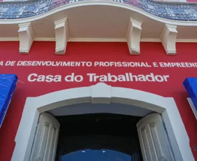 Imagem ilustrativa da imagem Busca por emprego? Pernambuco abre mais de 900 vagas com salários de até R$ 4 mil