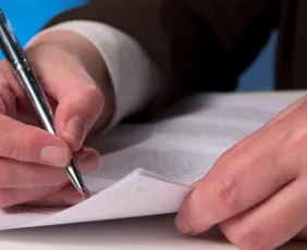 Imagem ilustrativa da imagem Concursos em PE oferecem vagas com salários de até R$ 26,3 mil