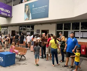 Imagem ilustrativa da imagem Eleitor capixaba enfrenta filas em zonas eleitorais neste domingo