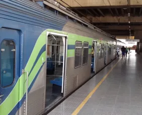 Imagem ilustrativa da imagem Falha elétrica paralisa Linha Sul do Metrô do Recife neste feriado de 12 de outubro