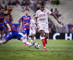 Imagem ilustrativa da imagem Náutico empata com o Fortaleza na Arena Castelão pela Série B