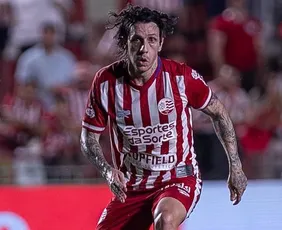 Imagem ilustrativa da imagem Náutico enfrenta América-MG para seguir na briga pelo G-6