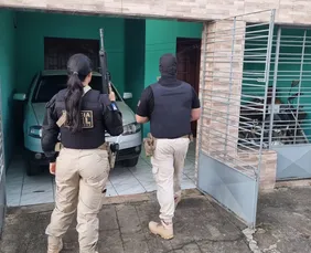 Imagem ilustrativa da imagem PCPE realiza operação contra servidores da Câmara de Limoeiro por desvio de verbas