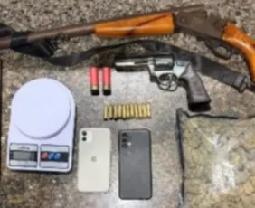 Imagem ilustrativa da imagem Polícia Militar apreende armas, munições e droga em ação contra o tráfico em Goiana
