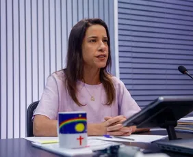 Imagem ilustrativa da imagem Raquel Lyra tem 5 dias para explicar salário de R$ 60 mil