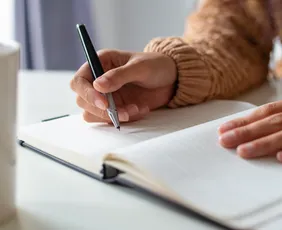Imagem ilustrativa da imagem Recife abre 60 vagas para professores temporários; salário pode chegar a R$ 6.939