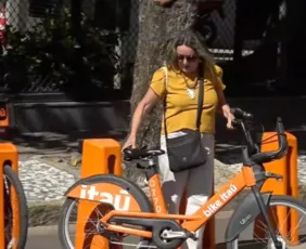 Imagem ilustrativa da imagem Recife ganha 240 bicicletas elétricas em sistema de compartilhamento