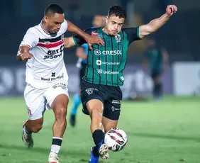 Imagem ilustrativa da imagem Santa Cruz vence Maringá e assume liderança do Grupo B