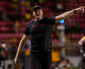 Imagem ilustrativa da imagem Sport anuncia saída de Gilmar Dal Pozzo após derrota para o Ceará