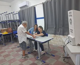Imagem ilustrativa da imagem URGENTE: Zanin estende horário de votação e eleições vão até 19h