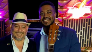 Imagem ilustrativa da imagem Armando Fuentes e Daniel Bruno apresentam o espetáculo "Romances" em Gravatá