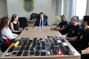 Imagem ilustrativa da imagem Ceturb entrega 65 celulares perdidos à Polícia Civil