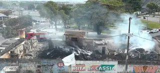 Imagem ilustrativa da imagem Incêndio destrói fábrica de pallets no Ibura