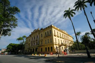 Imagem ilustrativa da imagem Pernambuco antecipa ponto facultativo do Dia do Servidor Público e cria feriadão