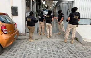 Imagem ilustrativa da imagem Polícia Civil desarticula esquema de tráfico e bloqueia R$ 10 milhões em bens em PE