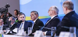 Imagem ilustrativa da imagem Presidente do TSE anuncia reeleição de Lula e faz balanço do 2º turno das Eleições
