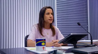 Imagem ilustrativa da imagem Raquel Lyra tem 5 dias para explicar salário de R$ 60 mil