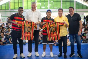 Imagem ilustrativa da imagem Sport lança 2ª edição de programa que leva alunos da rede pública à Ilha do Retiro