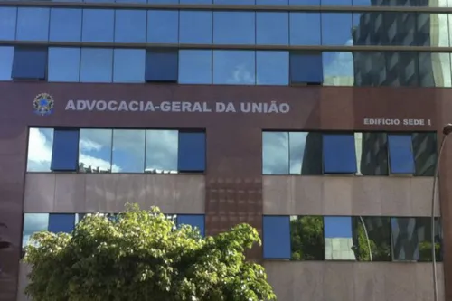 
          Imagem ilustrativa da imagem AGU pede investigação sobre possível financiamento dos EUA a ataques ao Supremo
          