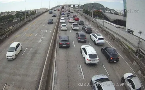 
          Imagem ilustrativa da imagem Acidentes em sequência causam trânsito intenso na 3ª Ponte nesta quinta-feira
          