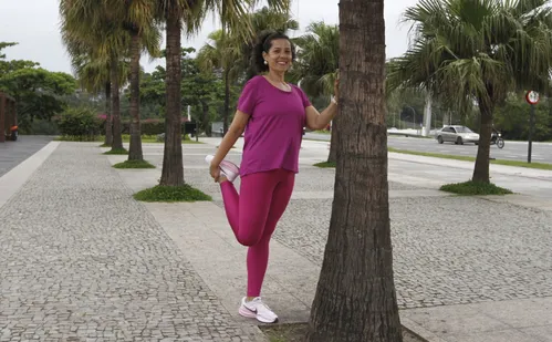 
          Imagem ilustrativa da imagem Após bariátrica, bancária descobre paixão pela corrida aos 44 anos
          