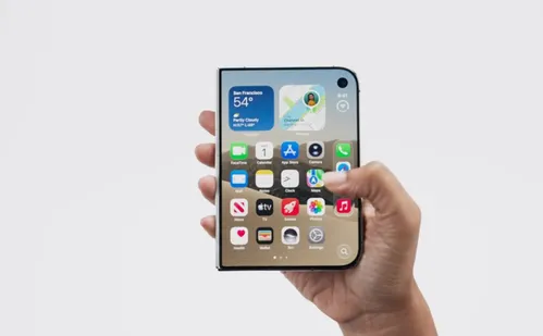 
          Imagem ilustrativa da imagem Apple lança iPhone Duo, o primeiro celular dobrável da marca. Veja imagens
          