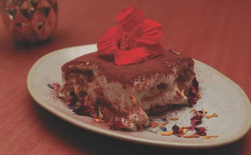 
          Imagem ilustrativa da imagem Aprenda receita de tiramisù para surpreender na sobremesa
          