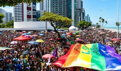 
          Imagem ilustrativa da imagem Avenida Boa Viagem será interditada neste domingo (13) pela Parada da Diversidade
          
