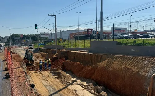 
          Imagem ilustrativa da imagem Avenida Mário Gurgel, em Cariacica, terá interdição total a partir de quarta-feira
          