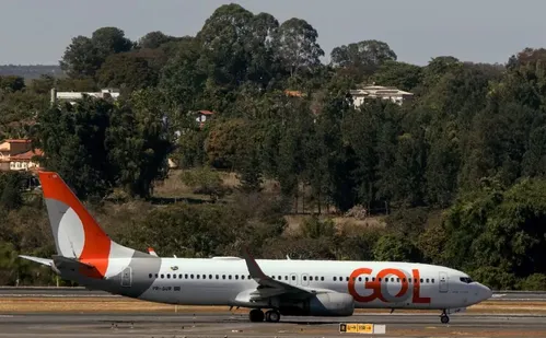 
          Imagem ilustrativa da imagem Avião da GOL faz pouso de emergência após decolar em Goiânia
          