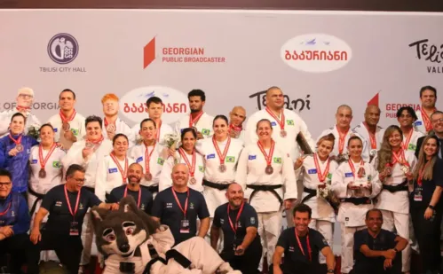 
          Imagem ilustrativa da imagem Brasil conquista bronze em judô e triatlo paralímpico
          