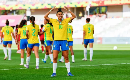 
          Imagem ilustrativa da imagem Brasil goleia Canadá e se garante nas oitavas do Mundial Sub-20
          