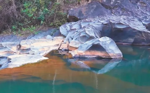 
          Imagem ilustrativa da imagem Cachoeiras e trilhas para explorar em Santa Leopoldina
          