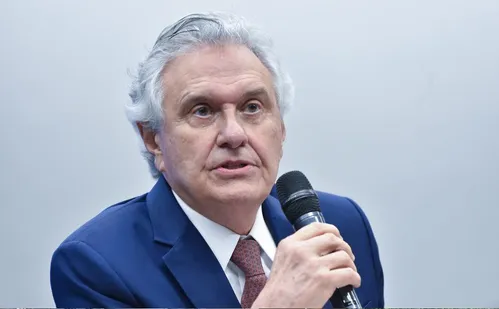 
          Imagem ilustrativa da imagem Candidato a presidente é internado em São Paulo
          
