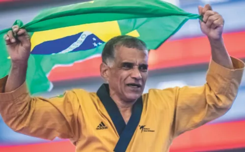 
          Imagem ilustrativa da imagem Capixaba ajuda a levar o Brasil ao topo no Taekwondo
          