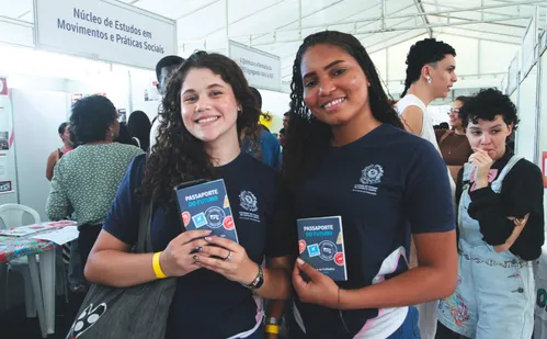 
          Imagem ilustrativa da imagem Caravanas de 340 escolas chegam a Vitória para feira de profissões
          